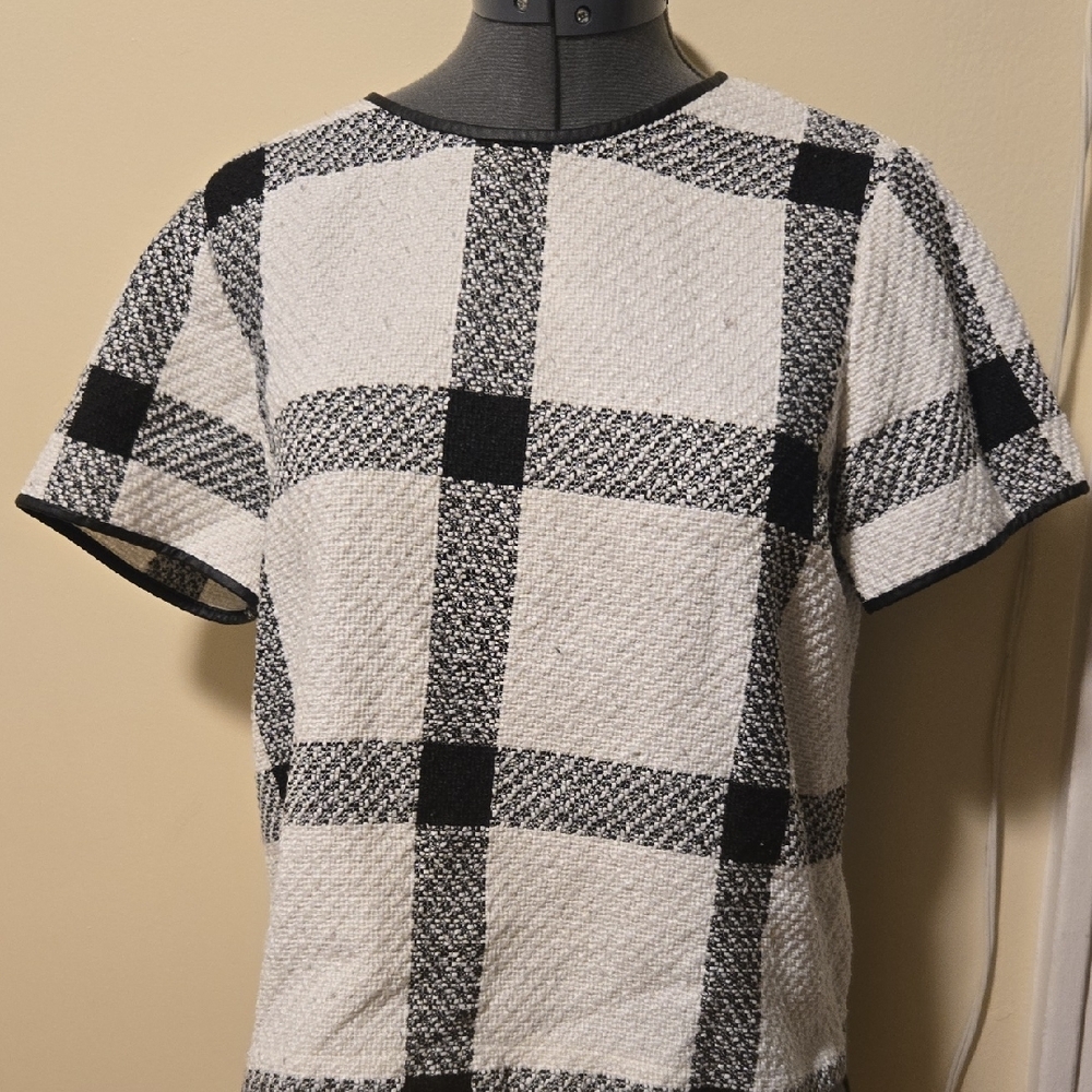 Ann Taylor Black and White Textured Top